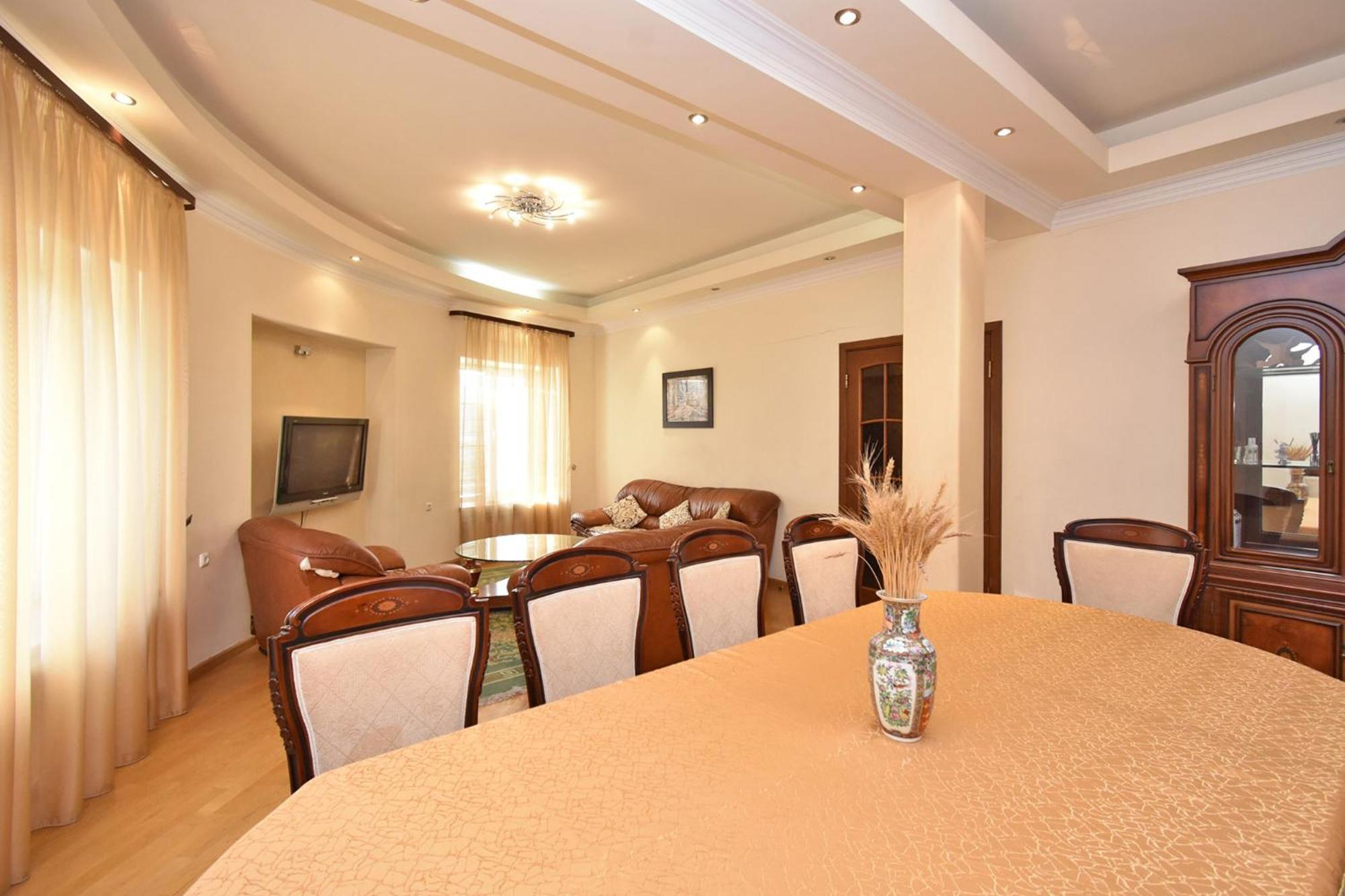 Amigo Guest Yerevan Exterior photo